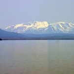 Garsai sklindantys virš Jeloustouno parko ežero